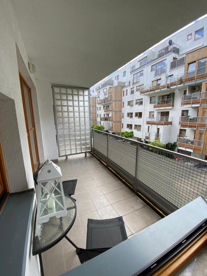 Secret Apartments Chelmska ワルシャワ エクステリア 写真